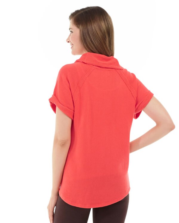wh03-red_back.jpg Autumn Pullie